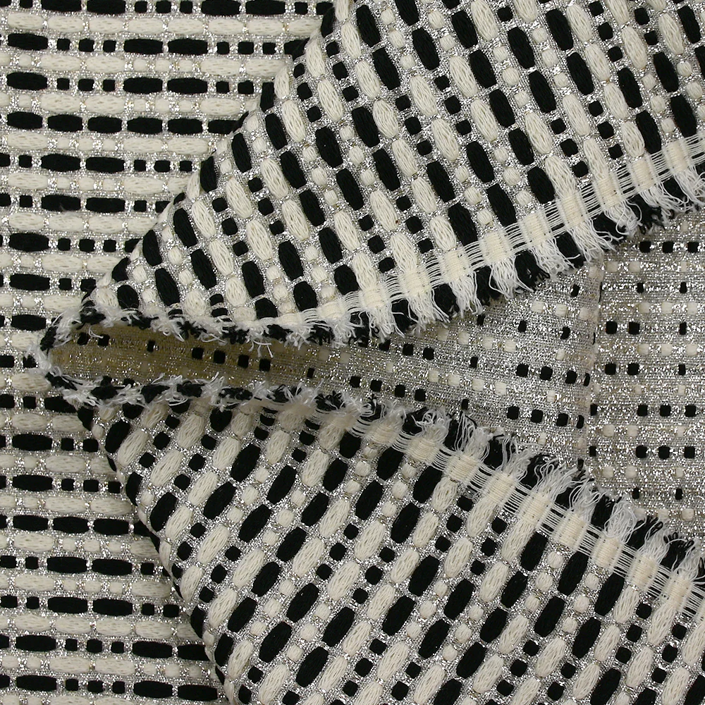 Brocart polycoton rayé Coline noir et blanc cassé - Image 6