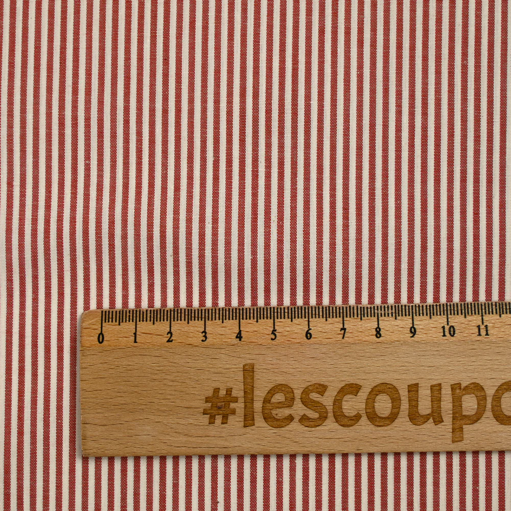 Coton fin tissé-teint Sophie rayé 2mm fond bordeaux - Image 3