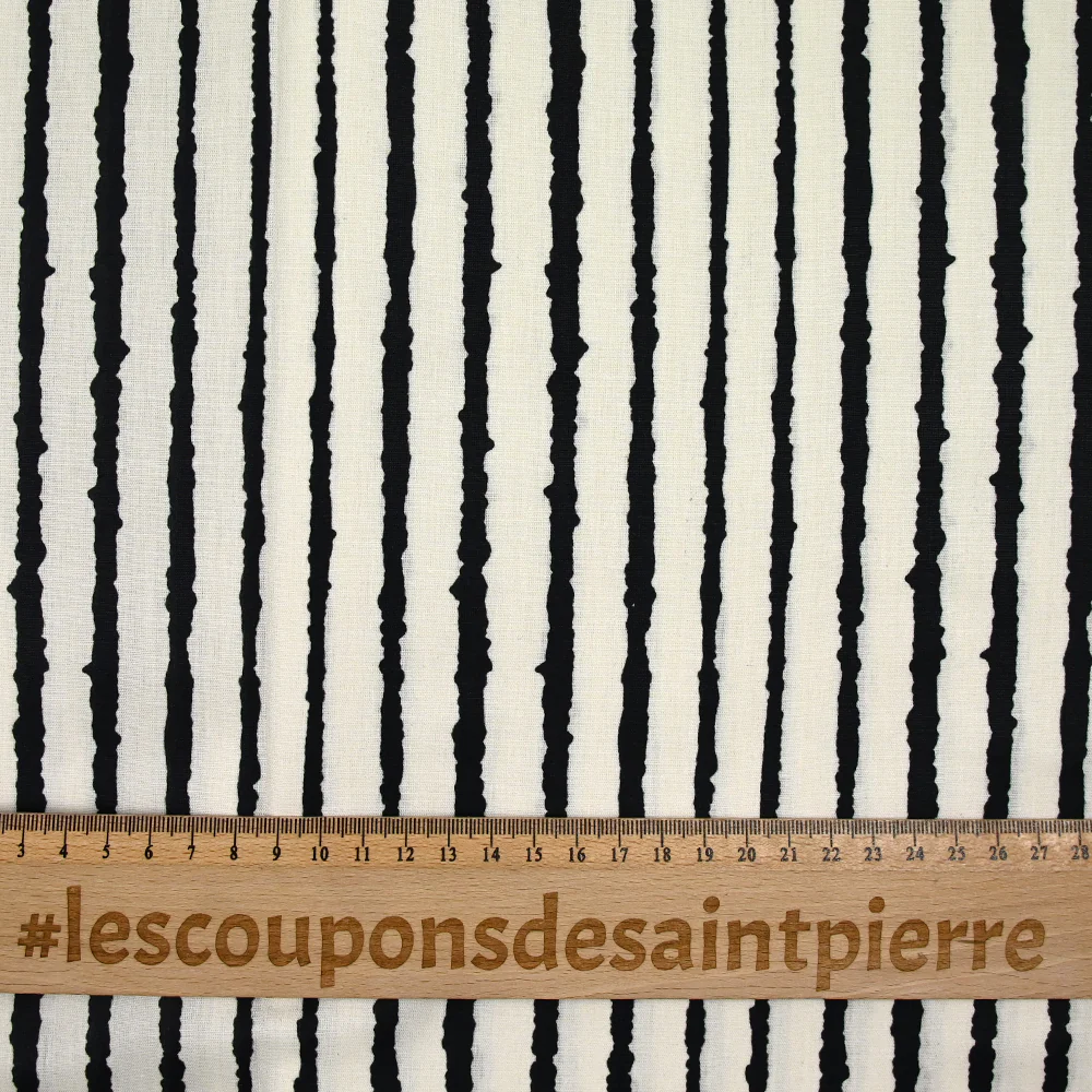 Coton imprimé fin taches rayées noir fond écru - Image 3
