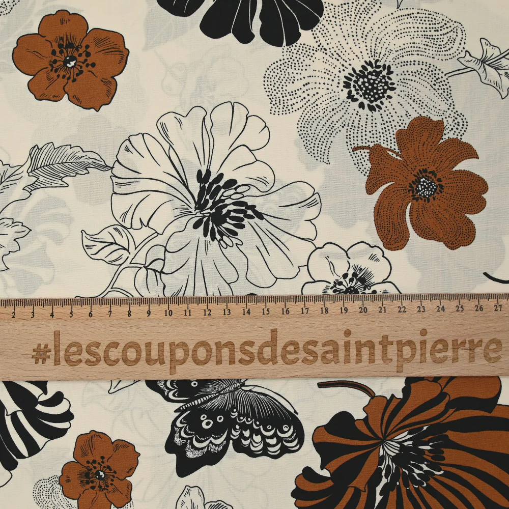 Coton imprimé fleurs camel fond écru - Image 3
