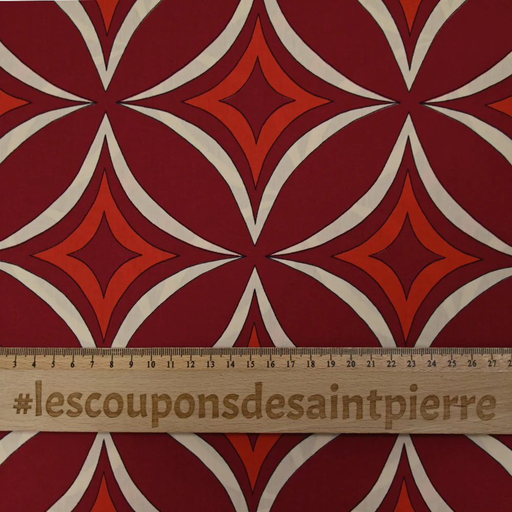 Coton imprimé diamant fond bordeaux - Image 3