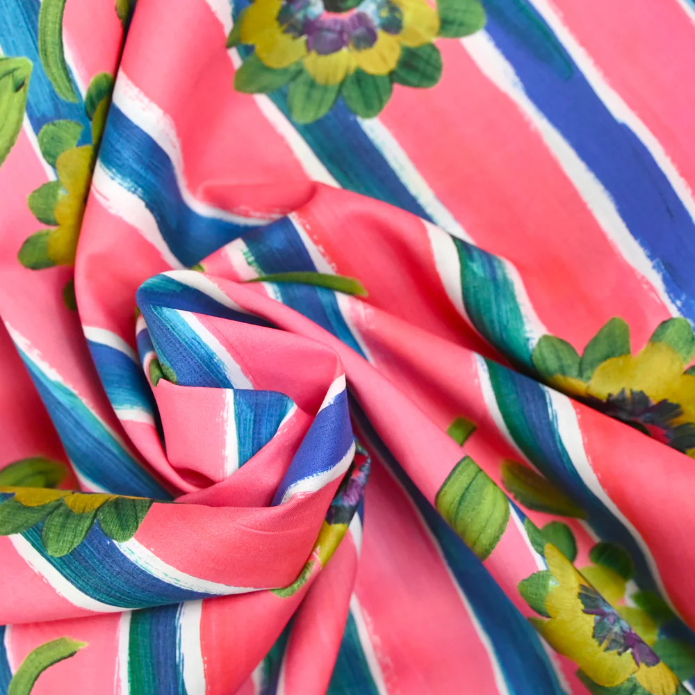 Coton liberty ® Beau rose au mètre - Image 5