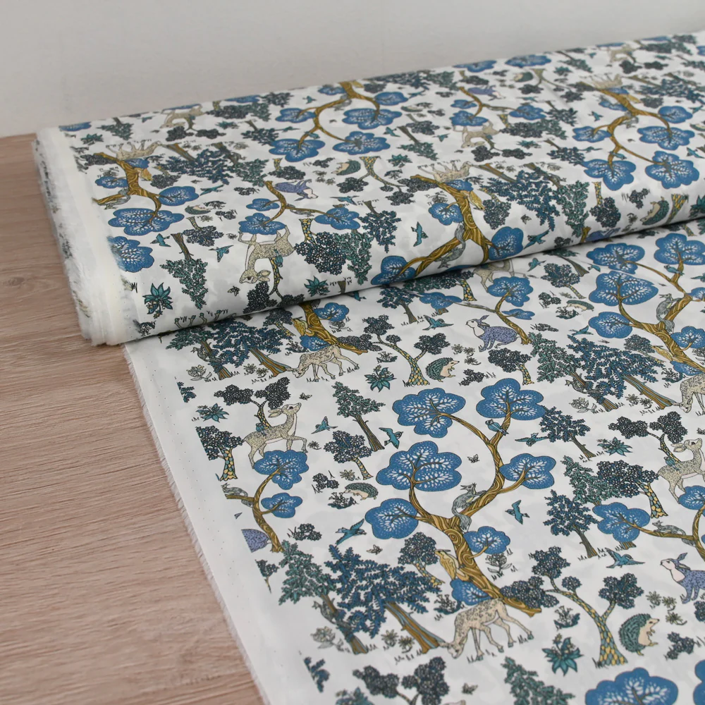 Coton liberty ® Doe a Deer bleu fond blanc au mètre - Image 2