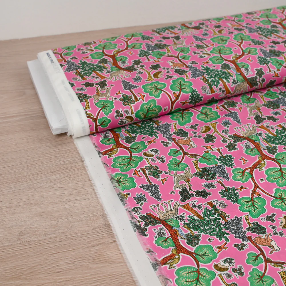 Coton liberty ® Doe a Deer vert fond rose au mètre - Image 2