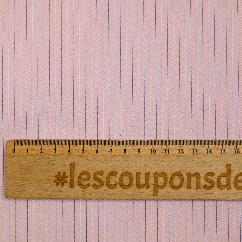 Coton tissée-teinte marine fond rose - Image 4
