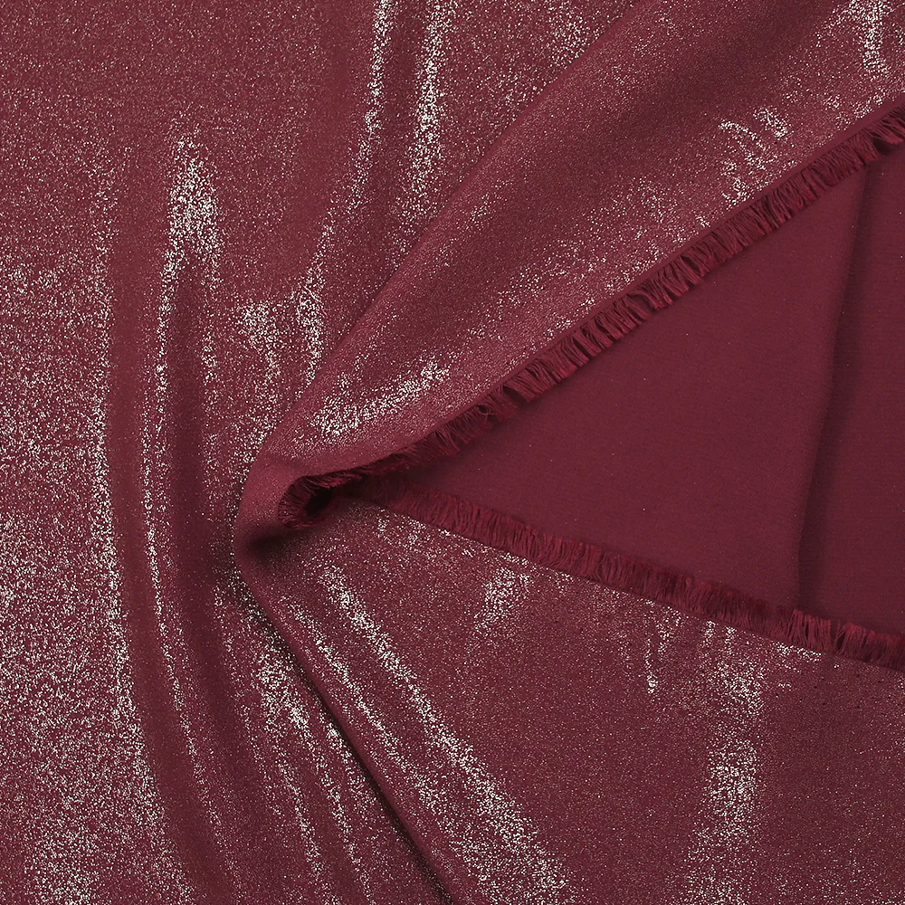 CrĂȘpe de polyester fin pailletĂ© argent fond lie de vin - Image 3