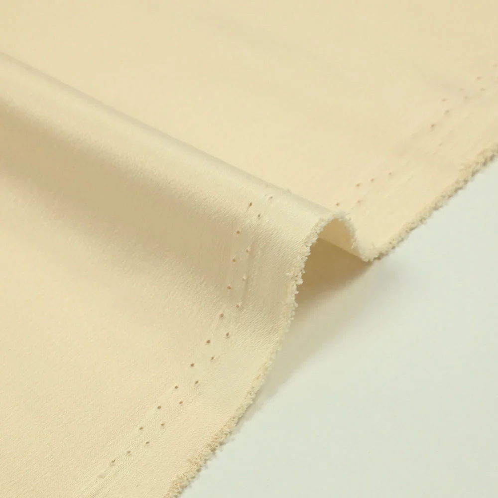 Crêpe de polyester satiné ivoire - Image 4