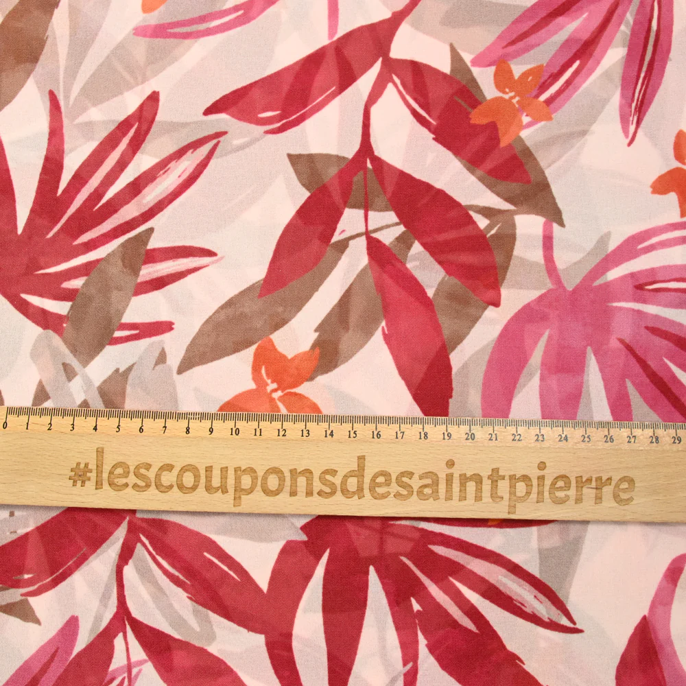 Crêpe fin imprimé jungle rose fond rose poudré - Image 3