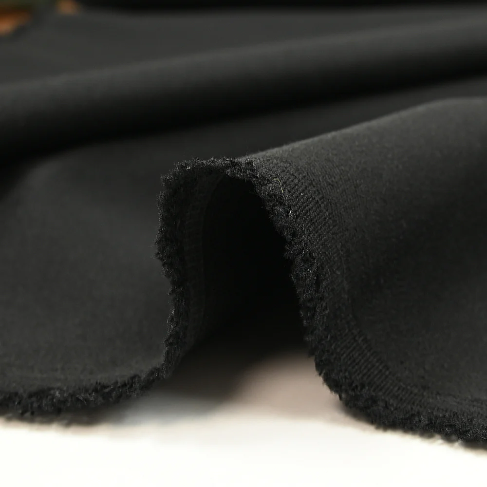 Crêpe sergé polyviscose thermocollé Barbara noir - Image 5