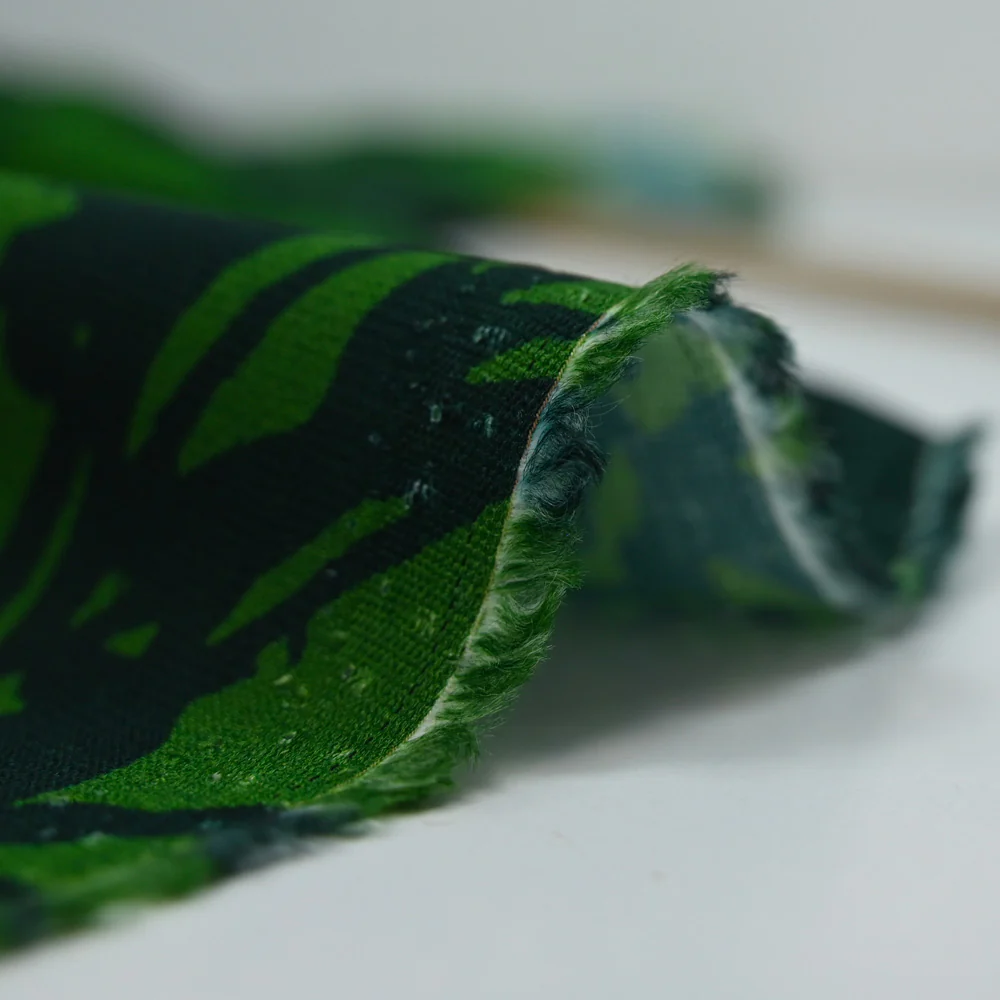 CrĂȘpe viscose imprimĂ© herbe haute fond vert - Image 5