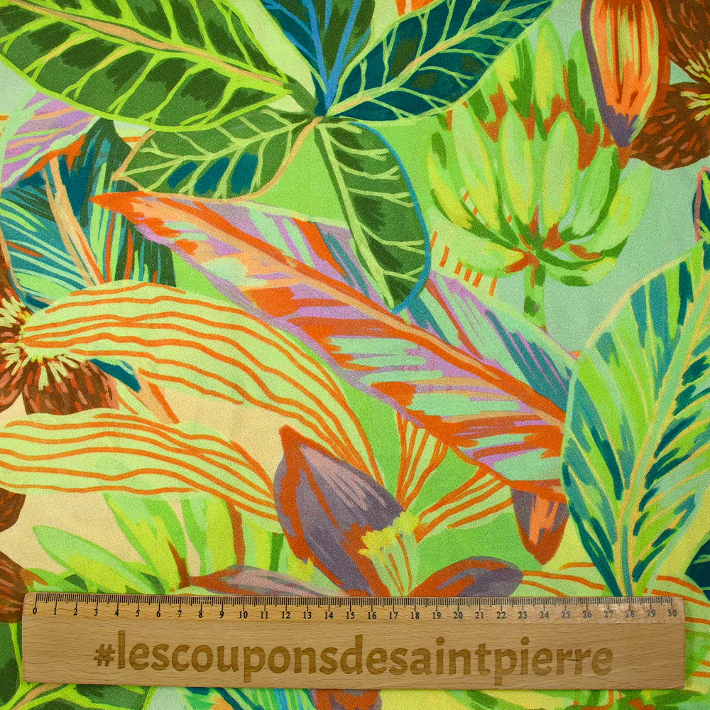Crêpe viscose imprimé jungle en dessin vert - Image 3