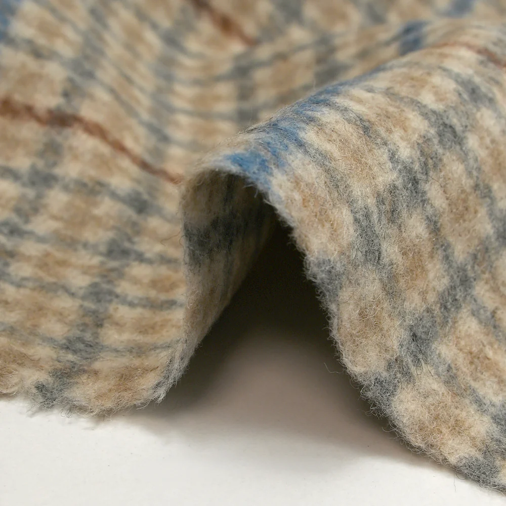 Drap de laine mélangée pied-de-poule bleu et gris fond écru - Image 6