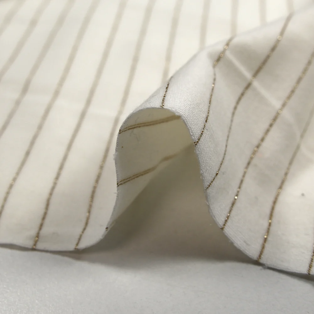 Jersey de coton rayé Lurex doré fond blanc cassé - Image 6