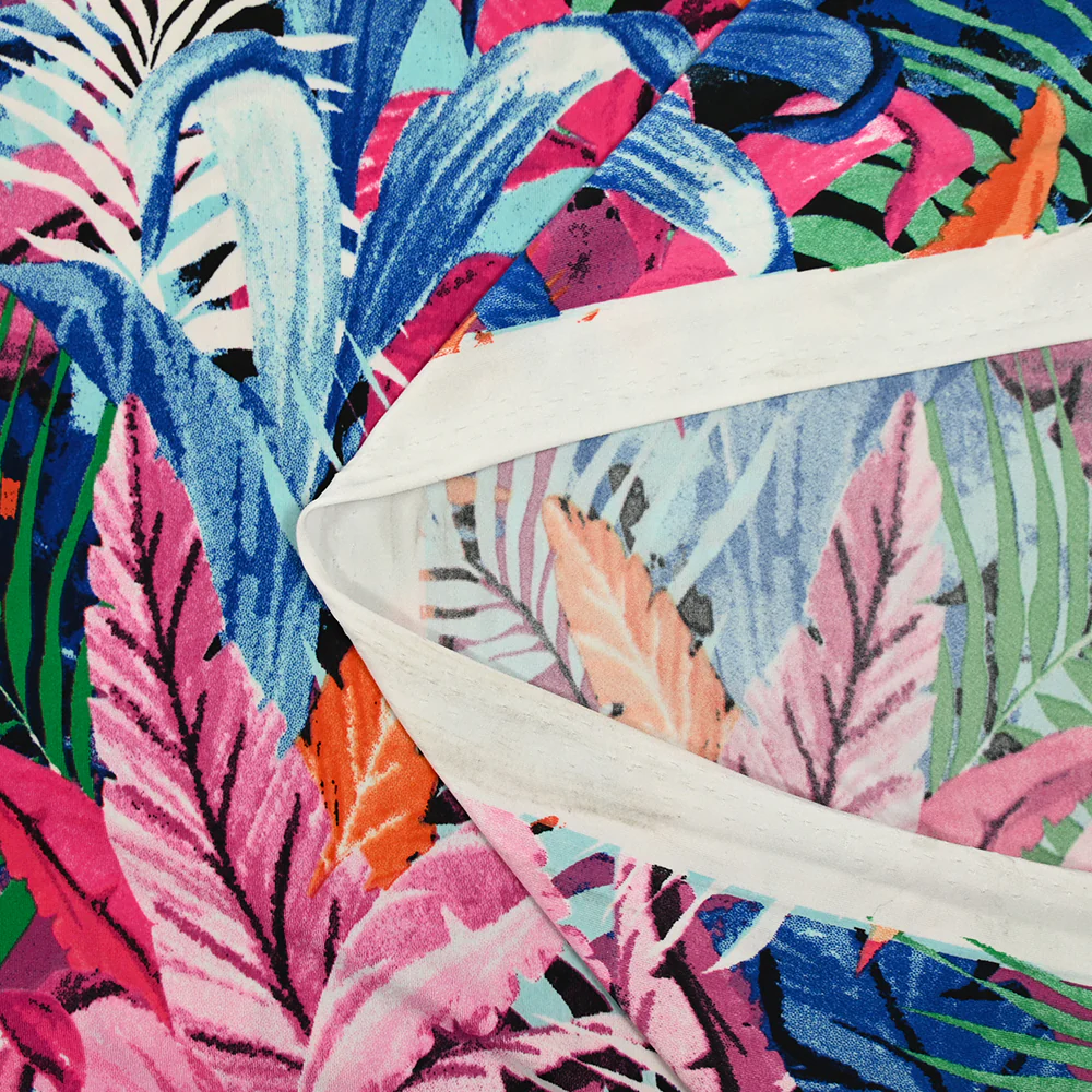 Jersey de polyester imprimé jungle multicolore fond noir - Image 5