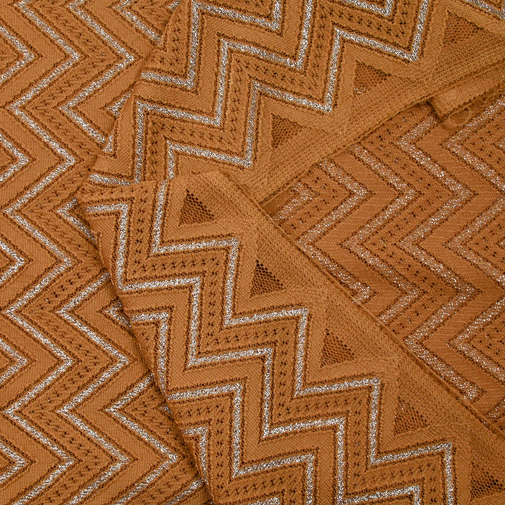 Maille dentelle chevron lurex camel - Image 4