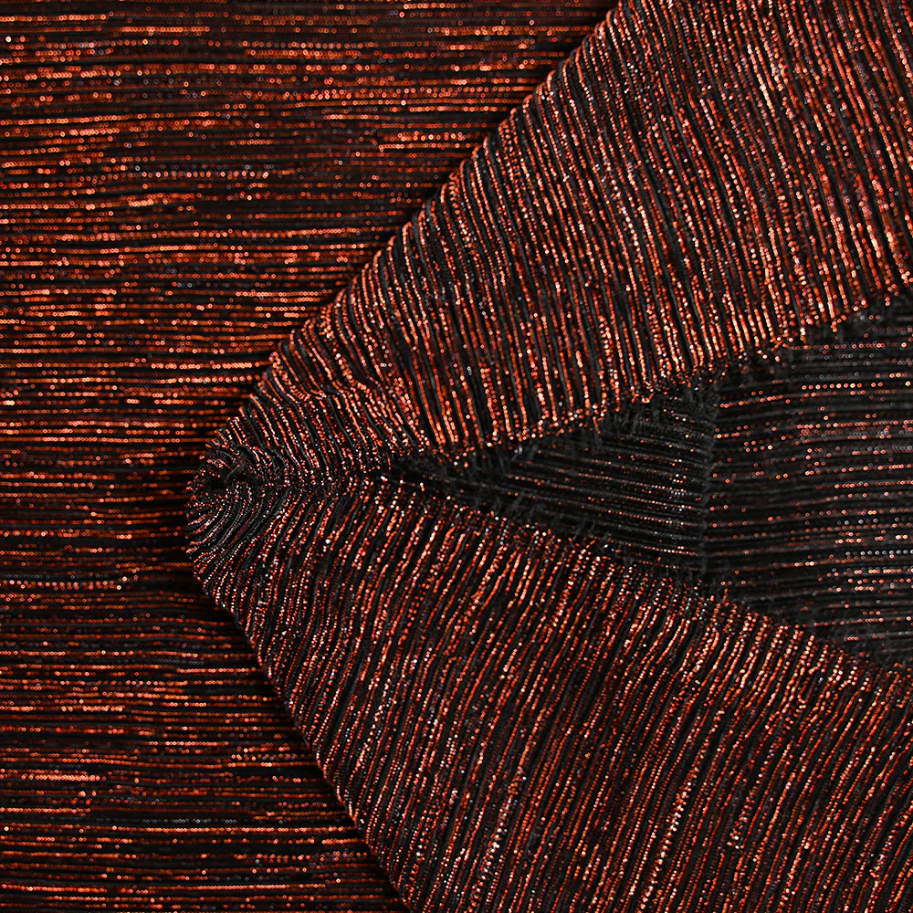 Maille fine plissée Lurex cuivre fond noir - Image 3