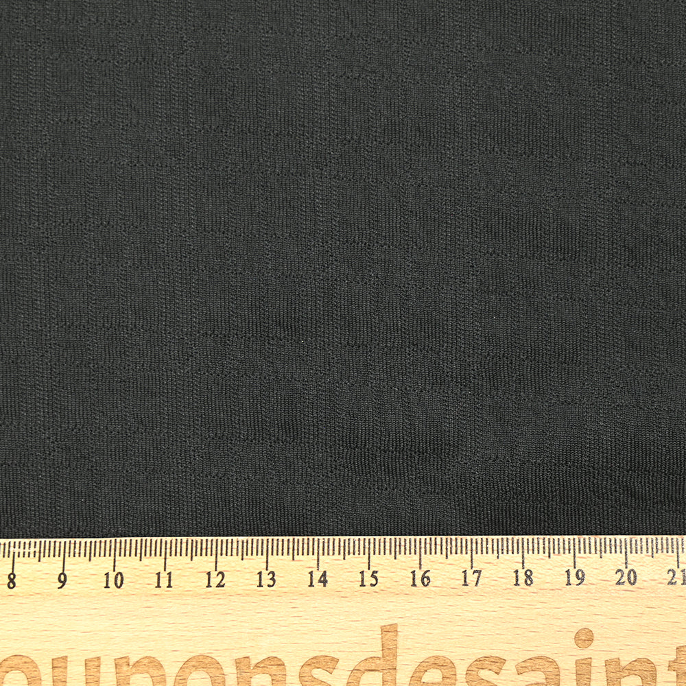 Maille polyester carreaux ton sur ton noir - Image 3