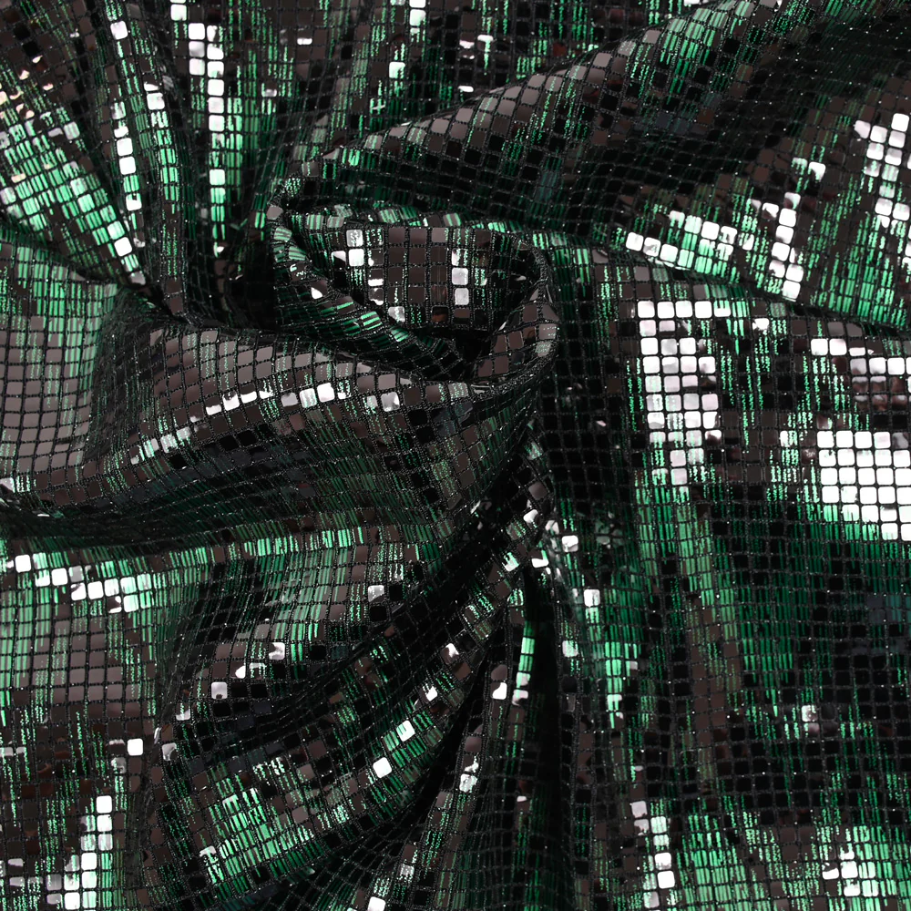 Maille polyester effet boule Ă facettes chevron vert et noir - Image 2