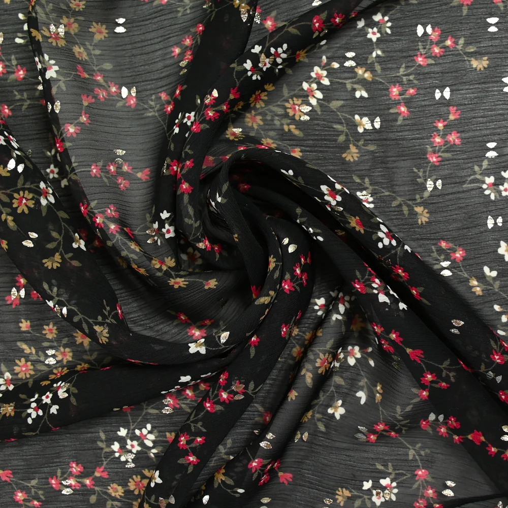 Mousseline crinkle imprimée liane de fleurs fond noir - Image 2
