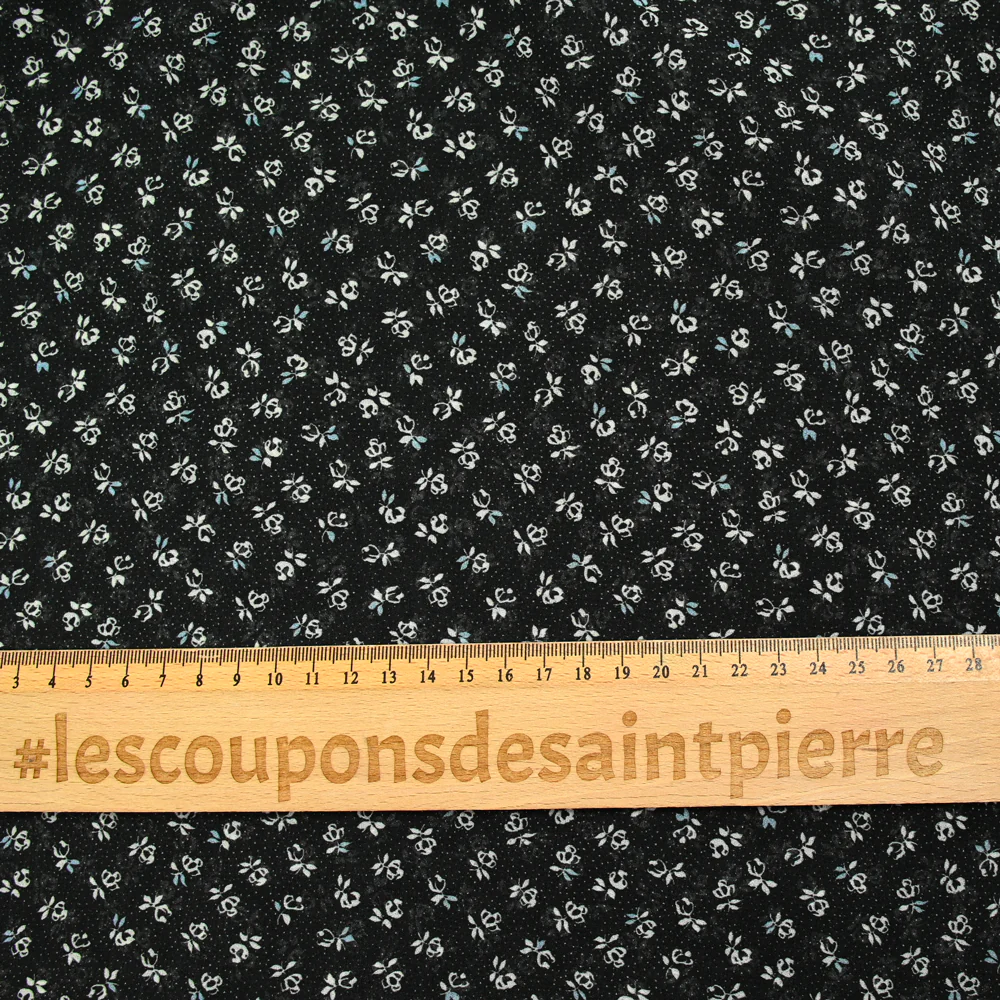 Mousseline imprimée fleurs et pois fond noir - Image 3