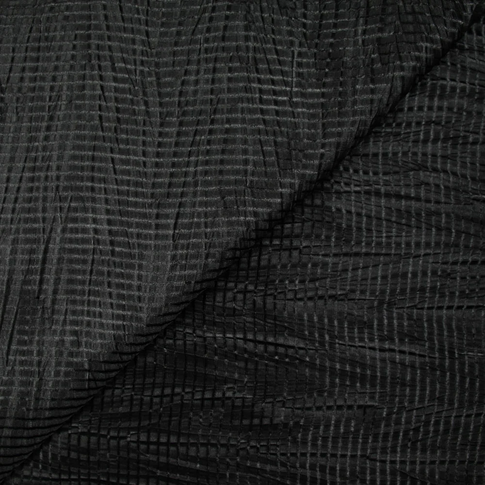 Polyester rayé et satiné effet froissé noir