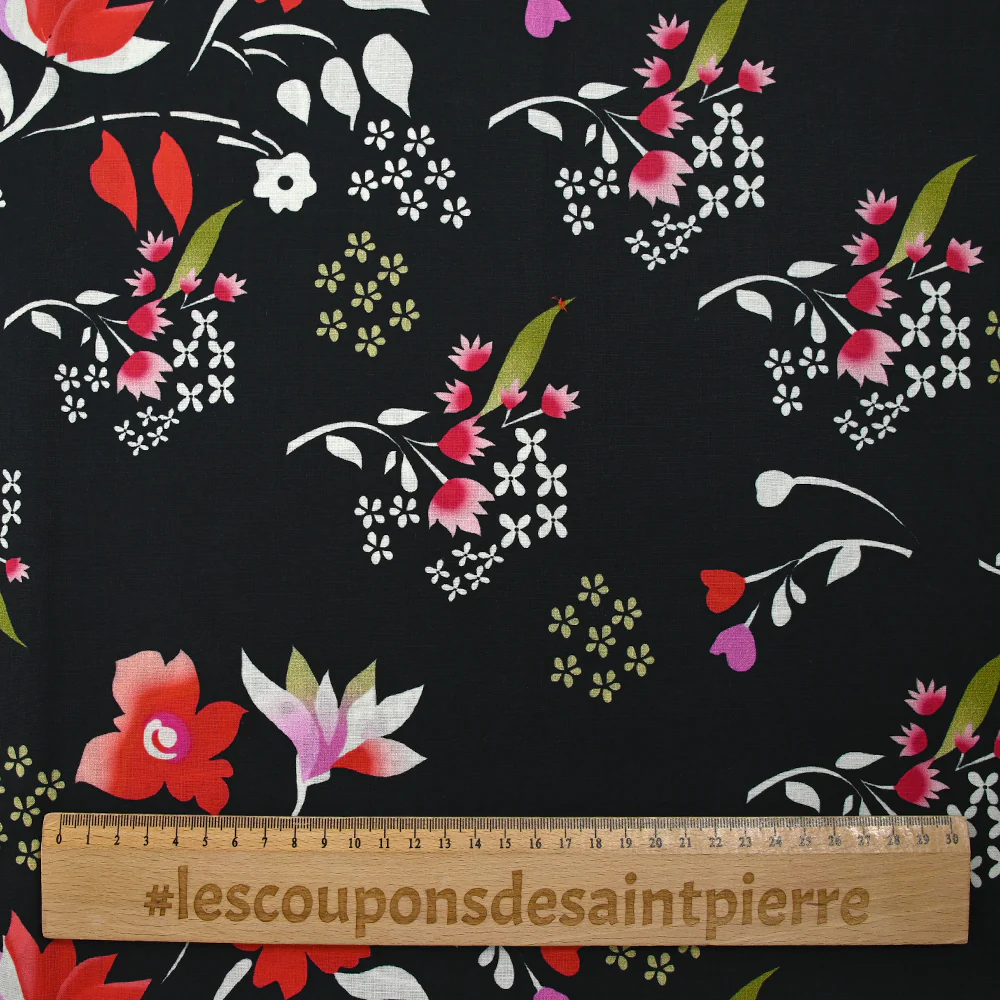 Popeline de coton imprimée archipel floral fond noir - Image 3