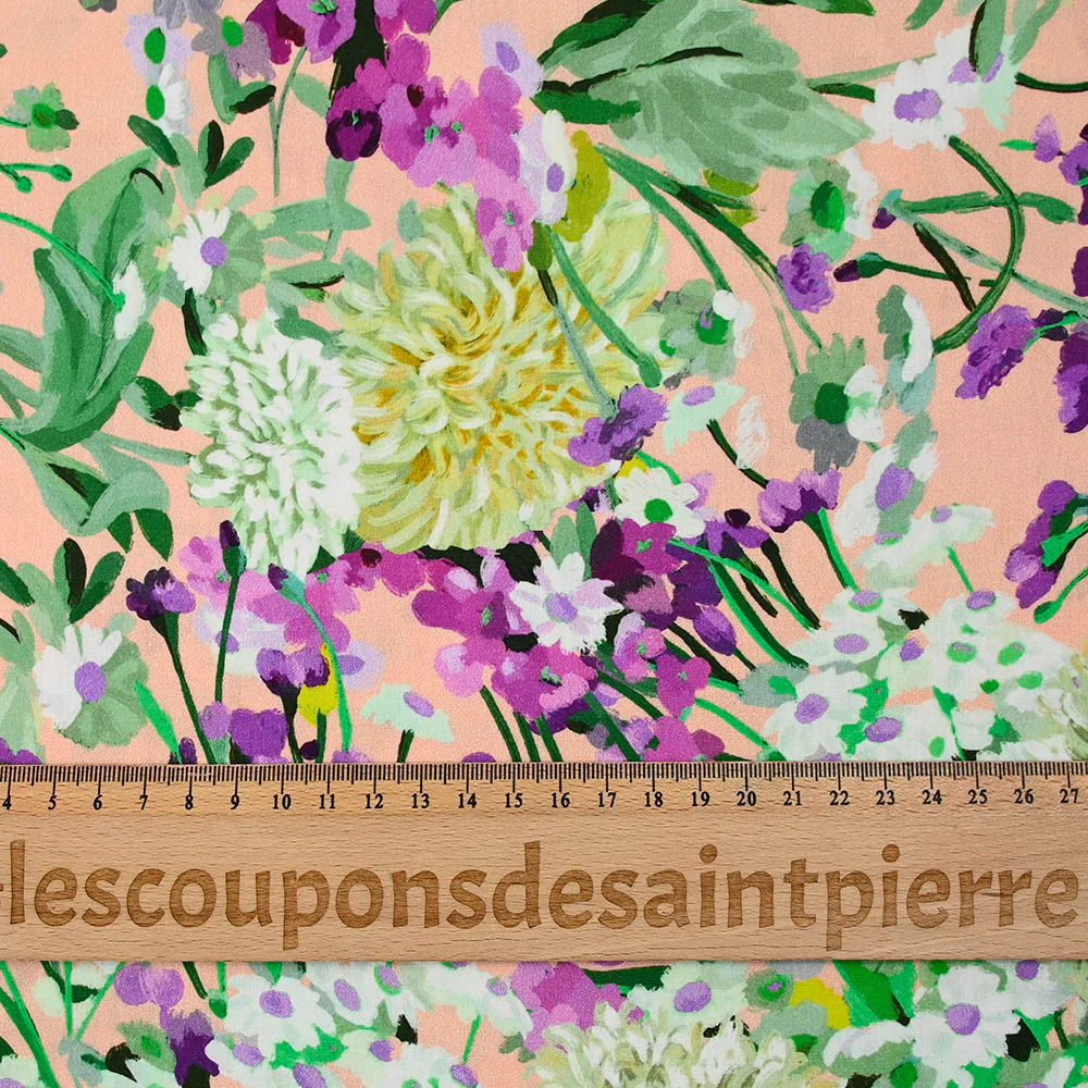 Popeline de coton imprimée champêtre vert fond rose - Image 3