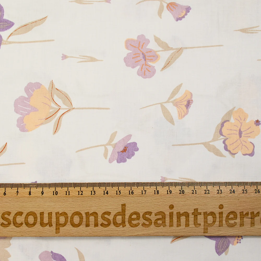 Popeline de coton imprimĂ©e fleurs pastel mauve et pĂȘche fond blanc - Image 3