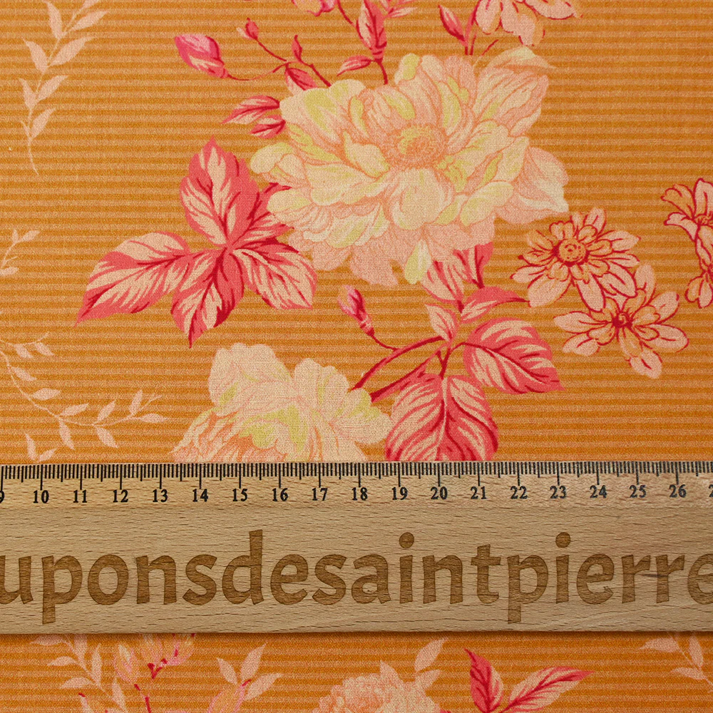 Popeline de coton imprimée rosier rose fond rayé orange - Image 3