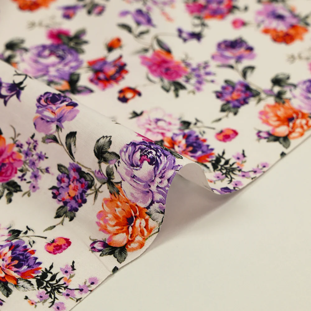 Popeline de coton imprimée rosier violet et orange fond blanc - Image 6