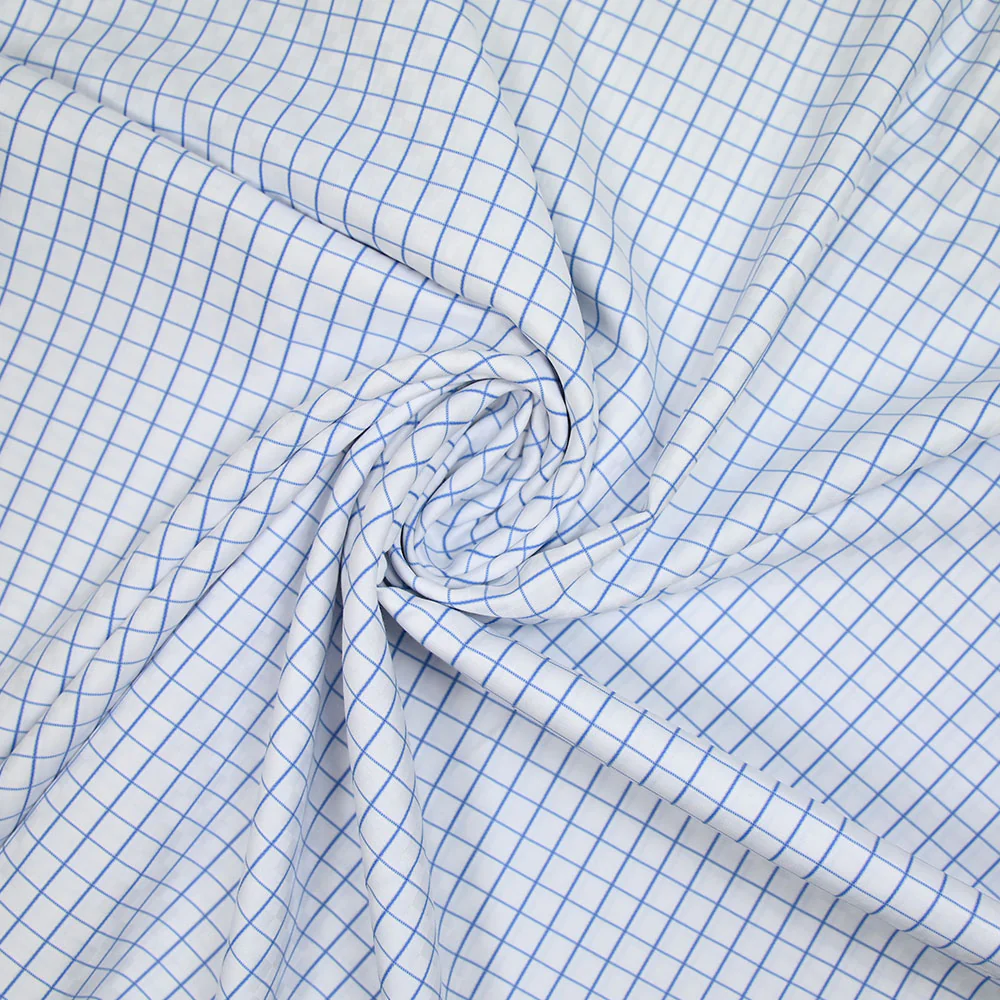 Popeline polycoton jacquard Ă carreaux bleu denim fond blanc - Image 2