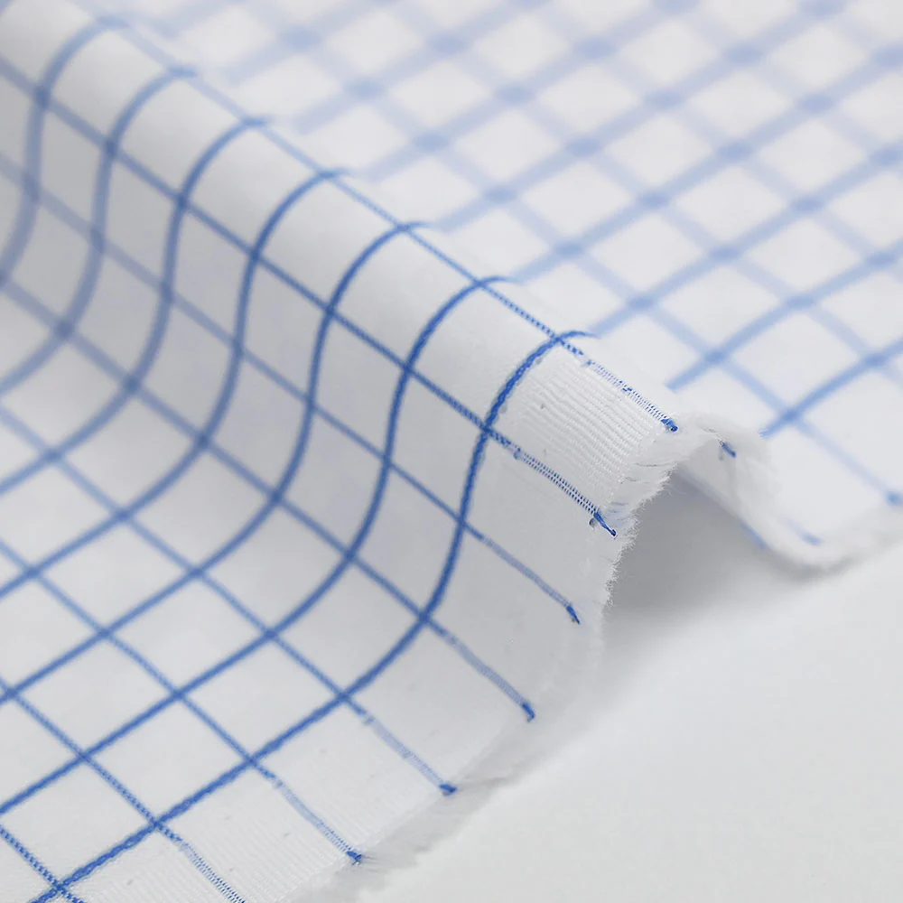 Popeline polycoton jacquard Ă carreaux bleu denim fond blanc - Image 6