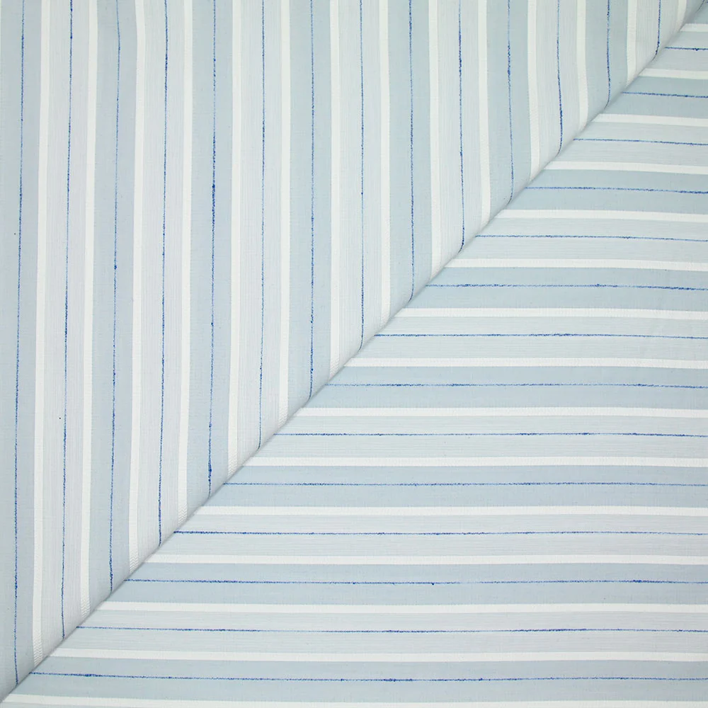 Popeline polycoton jacquard rayure blanche, gris-bleue et bleue marine doupionnée