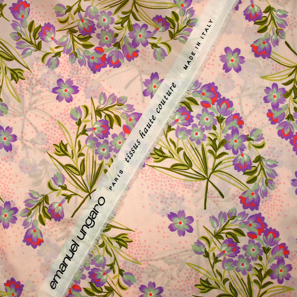 Satin 100% soie imprimé printemps fond rose clair - Image 5