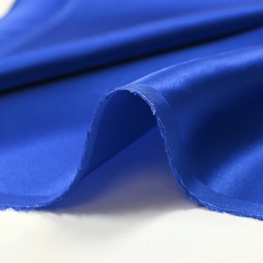 Satin de soie 100% bleu électrique - Image 7