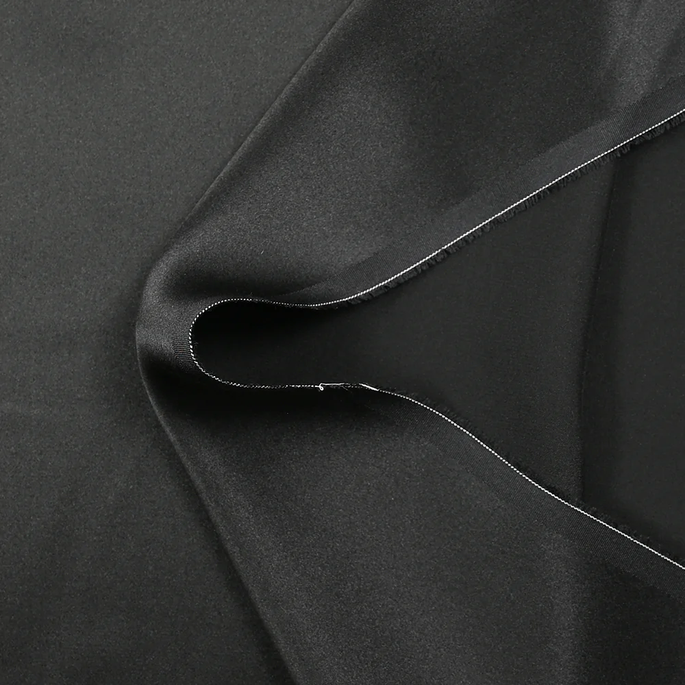 Satin de soie 100% noir - Image 6