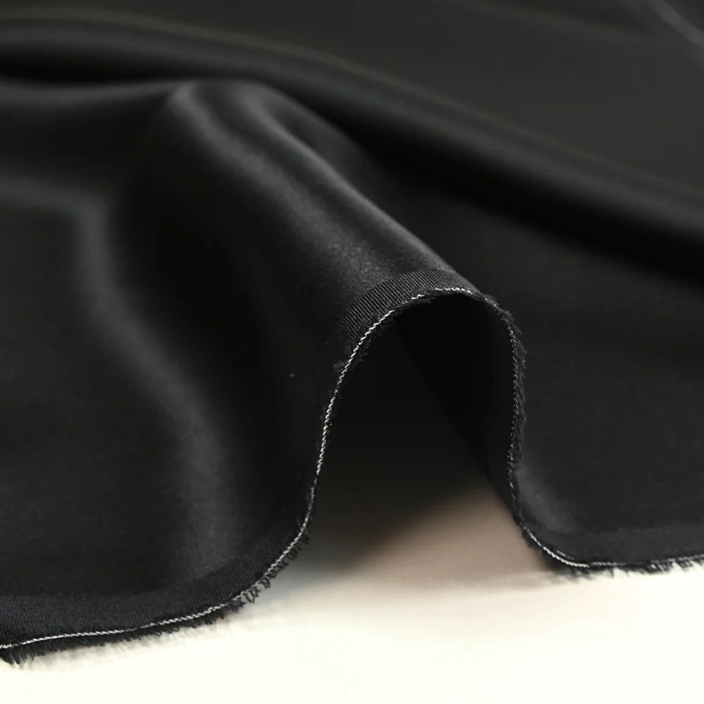 Satin de soie 100% noir - Image 7