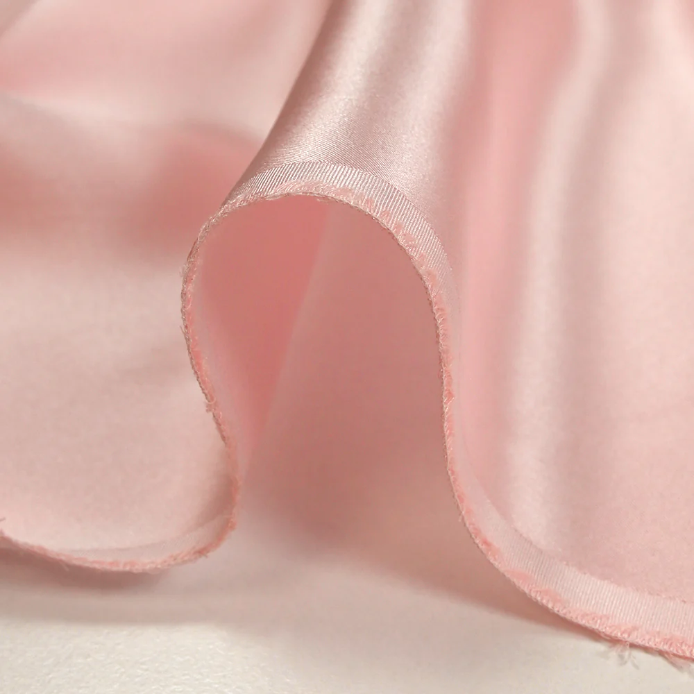 Satin de soie 100% rose layette - Image 7