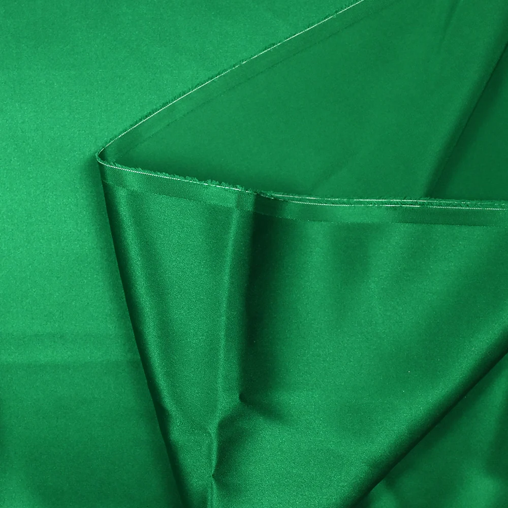 Satin de soie 100% vert impérial - Image 5
