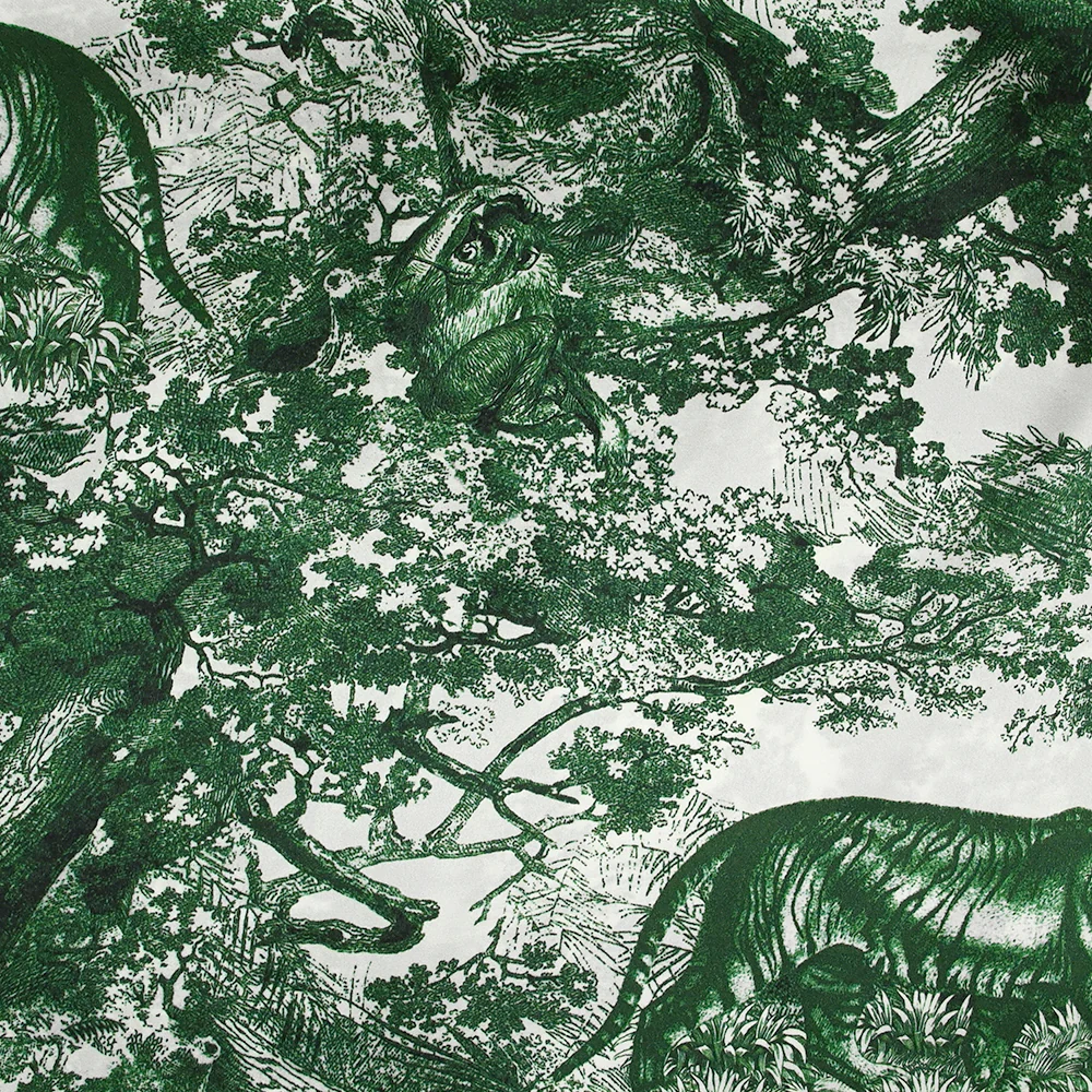 Satin de soie imprimé dans la jungle vert fond blanc - Image 6