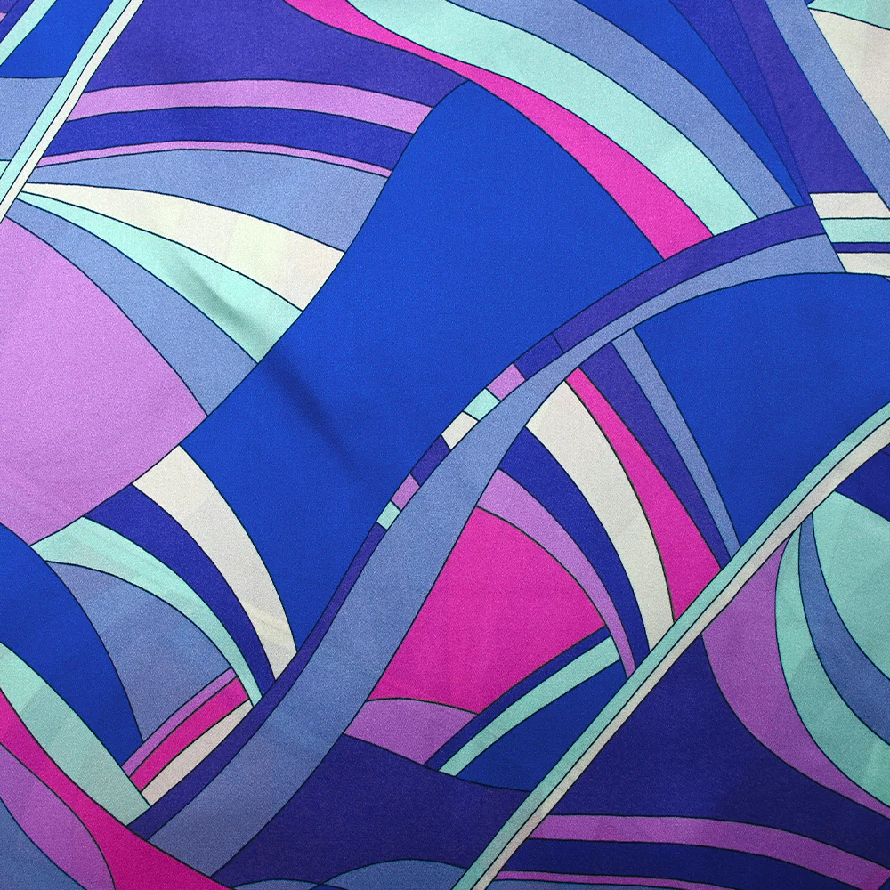 Satin de soie imprimé danse évasive magenta, bleu et parme - Image 4