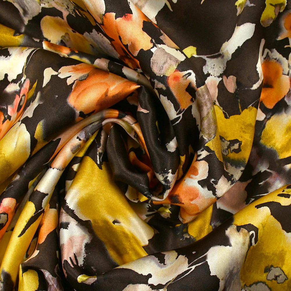 Satin de soie imprimé douceur en peinture fond marron - Image 2