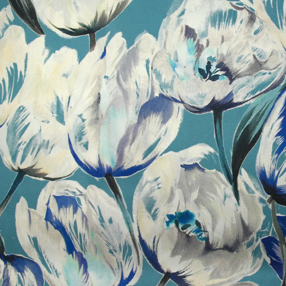 Satin de soie imprimé tulipes sauvages fond bleu - Image 4