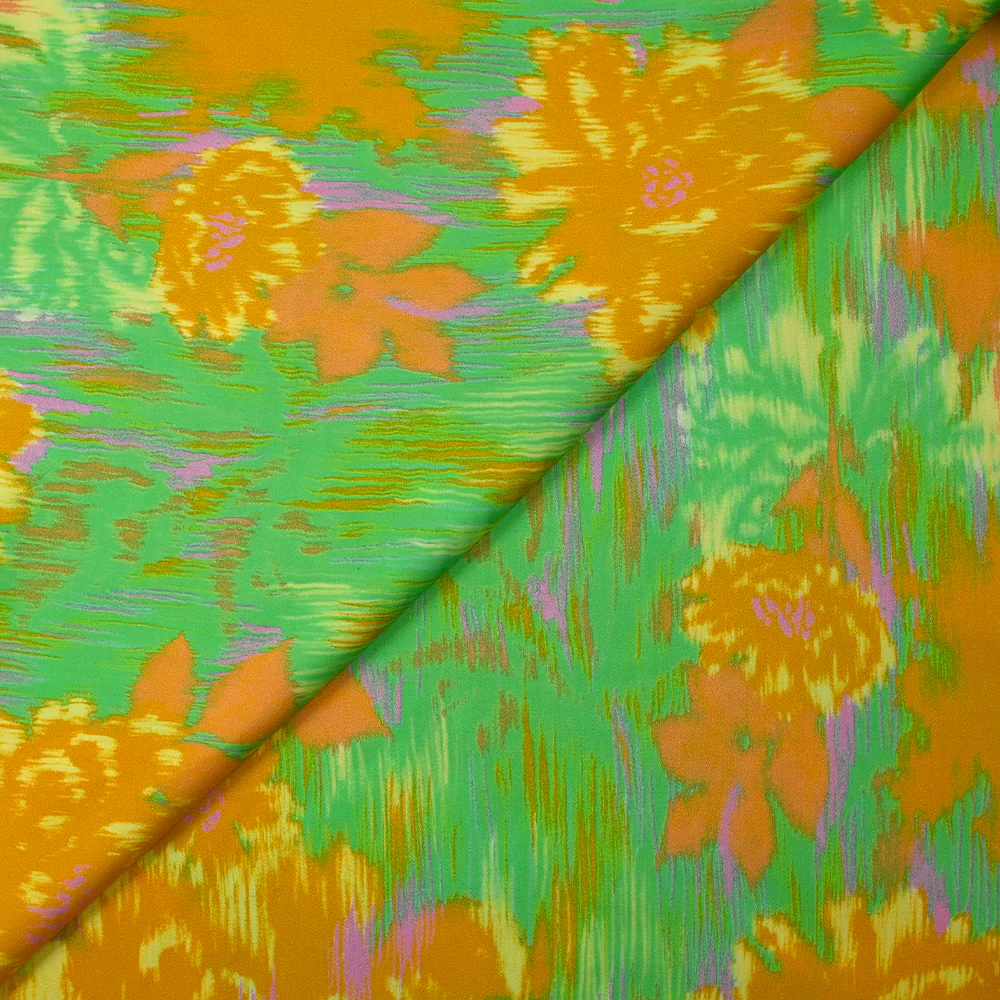 Satin de viscose imprimé brume florale moutarde fond vert - Image 5