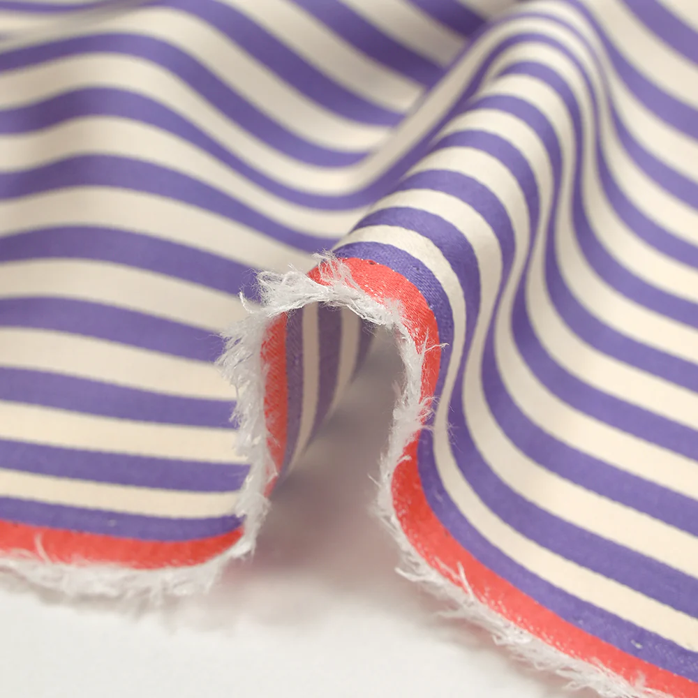 Satin de viscose tissé-teint rayé 6 mm mauve et blanc cassé - Image 6