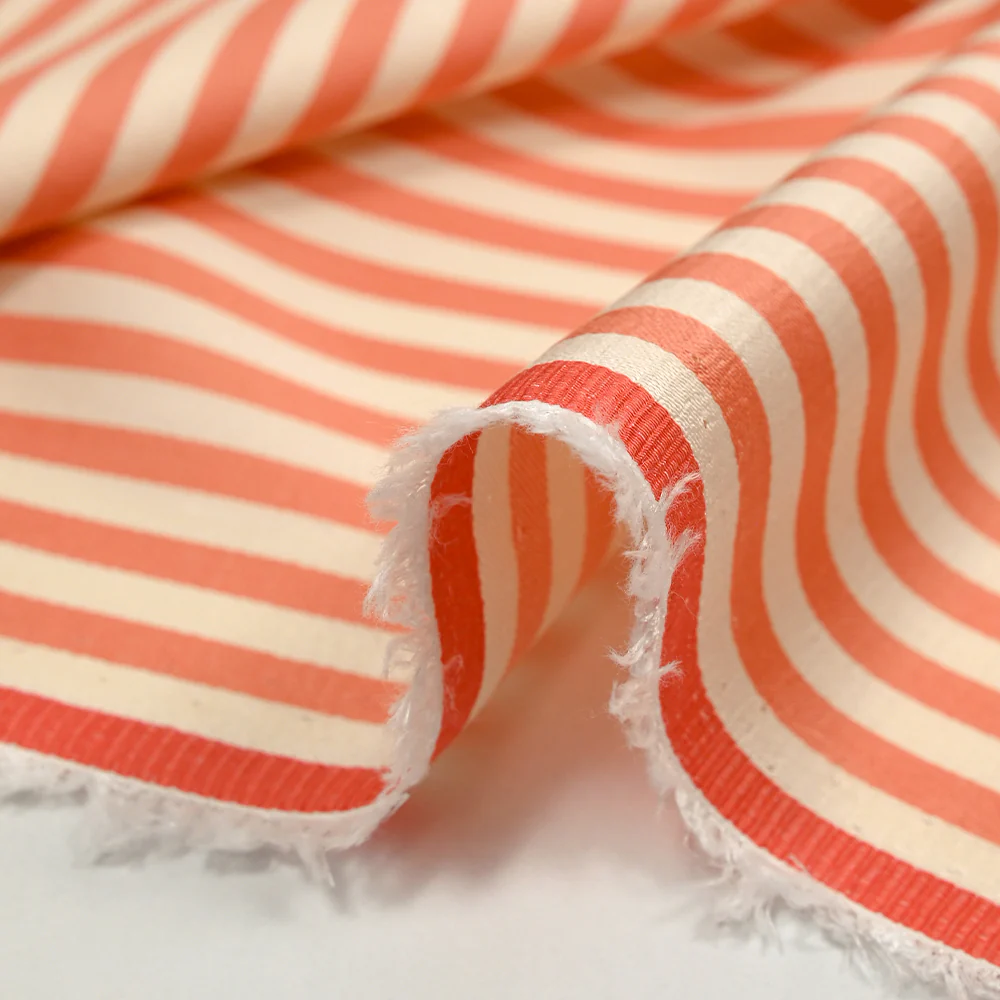 Satin de viscose tissé-teint rayé 6 mm pêche et blanc cassé - Image 6