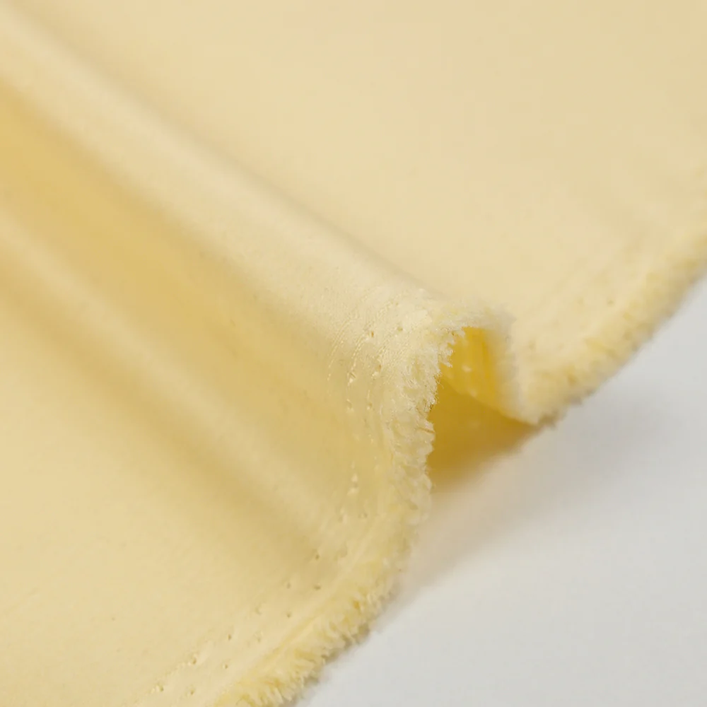 Satin duchesse polyester jaune beurre - Image 4