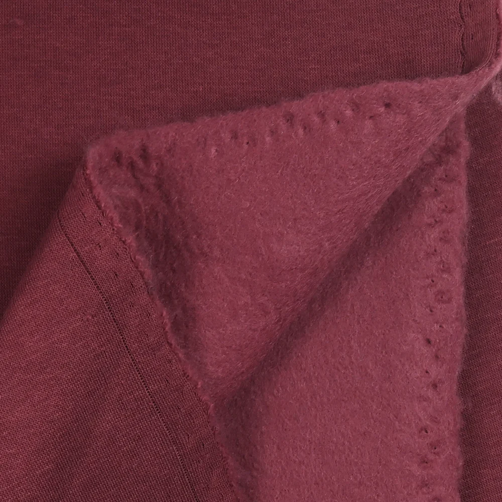 Tissu sweat minkee épais bordeaux - Image 4