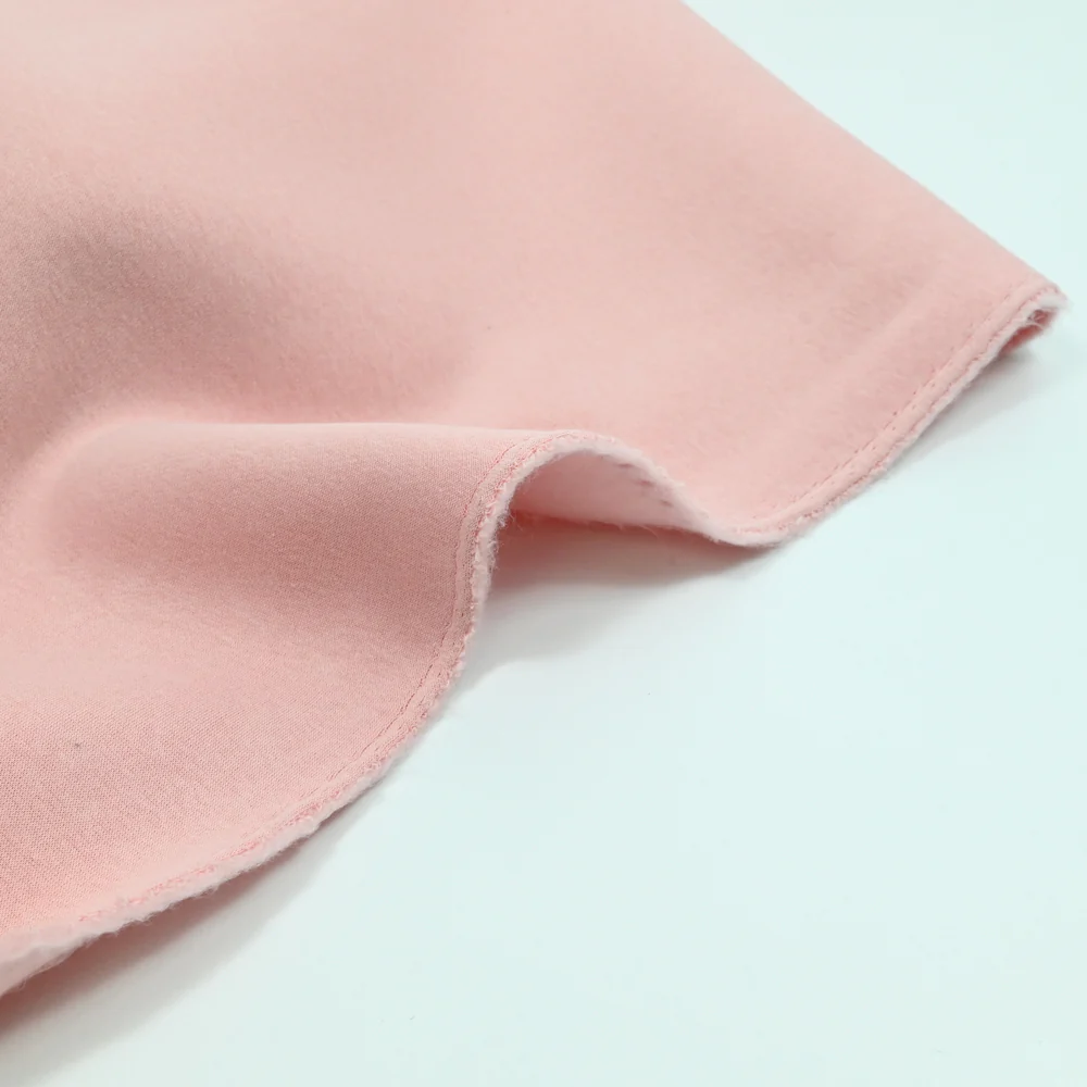 Tissu sweat minkee épais rose poudré - Image 3