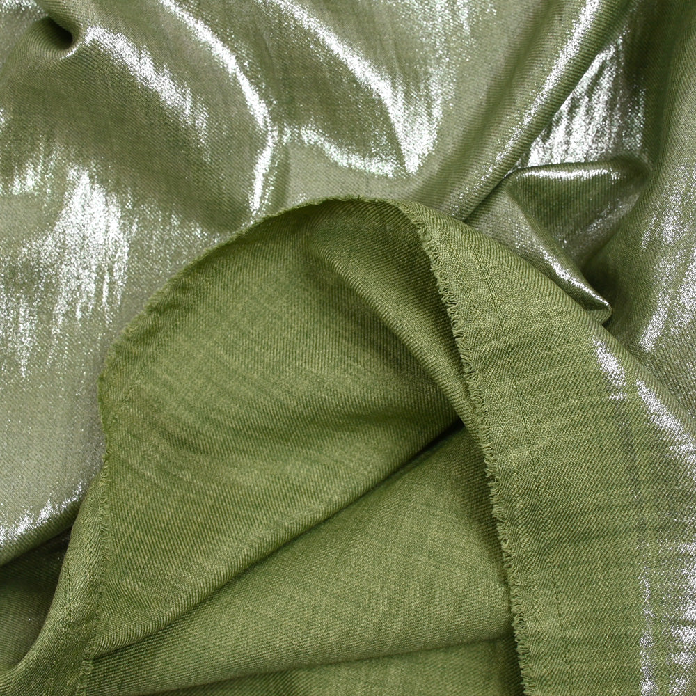 Twill de polyester lamé argent fond vert - Image 3